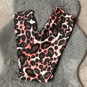 NWT Rebecca Minkoff pink Leopard print pants size 26